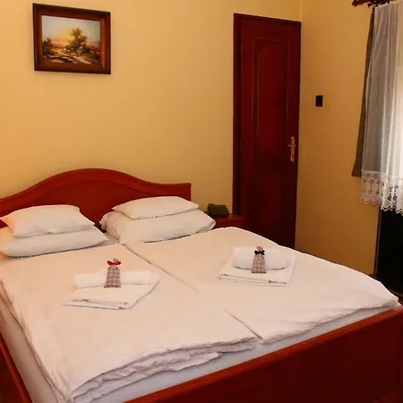 Kertesz Panzio Bed & Breakfast *